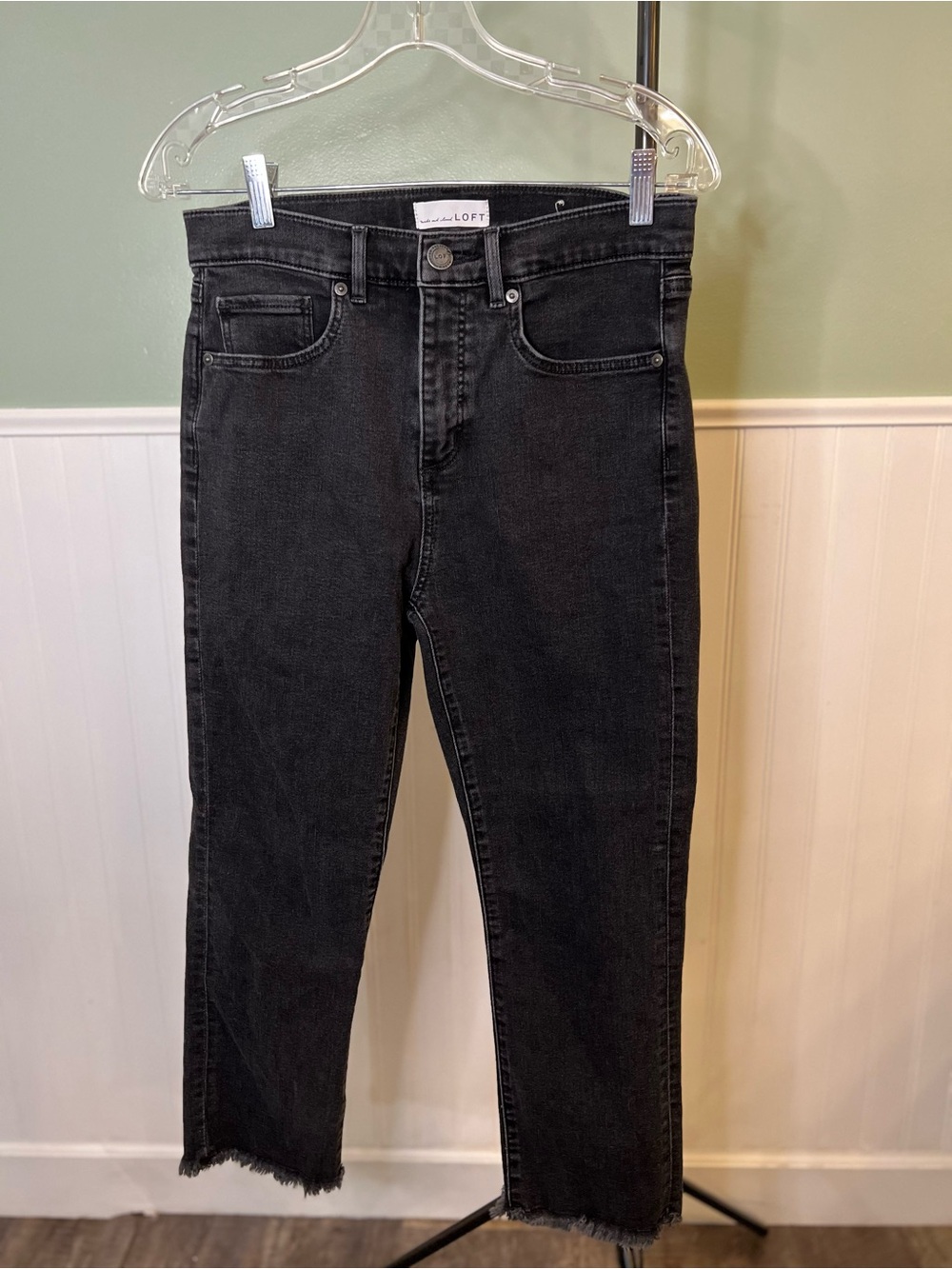 LOFT Black High Waist Straight Crop Jeans With Raw Hem. Size 6 / 28